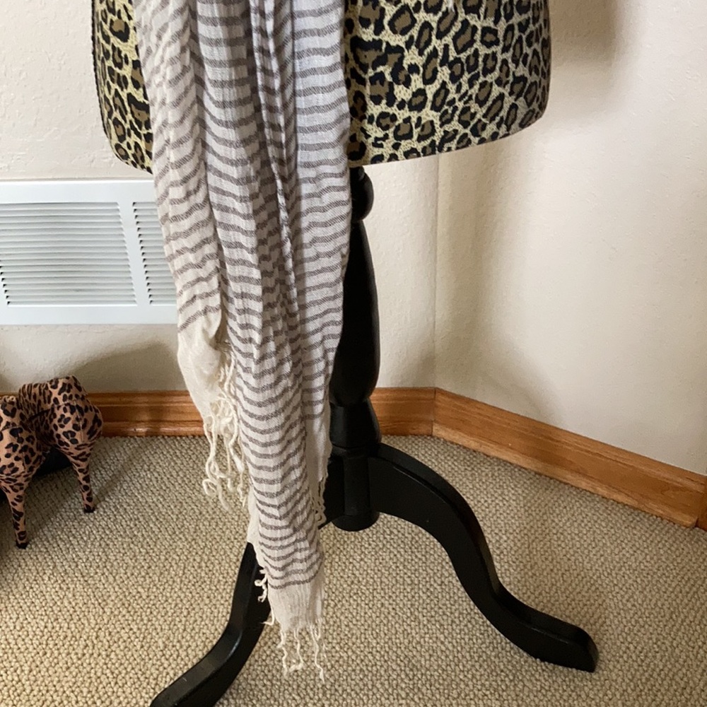 Scarf - Picture 3 of 4
